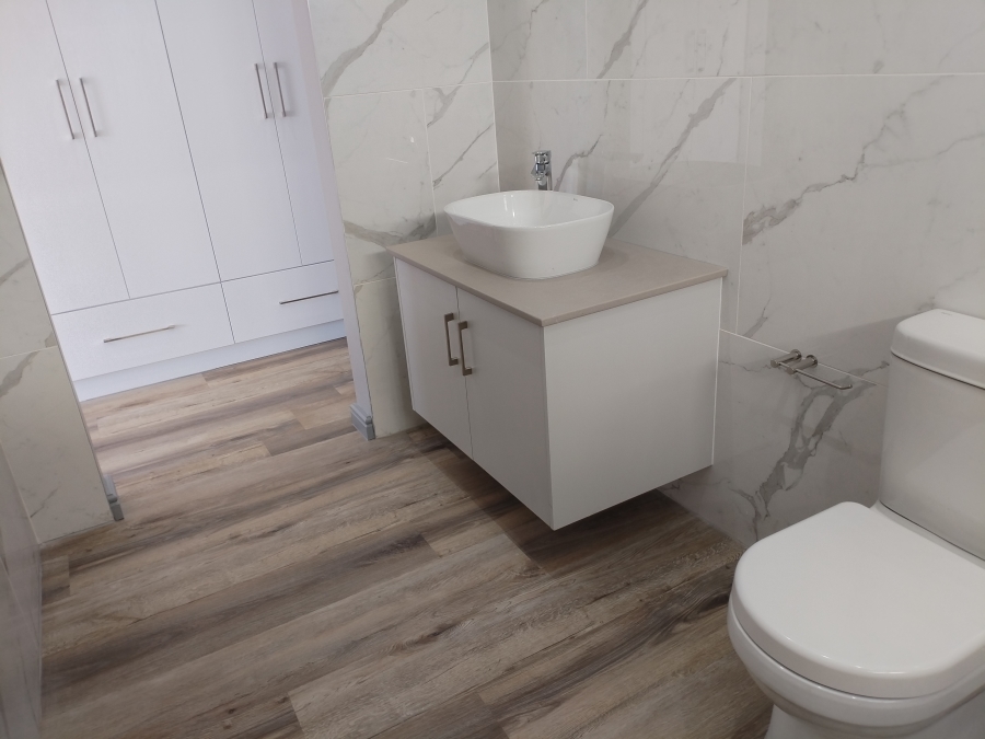 4 Bedroom Property for Sale in Tafelzicht Western Cape